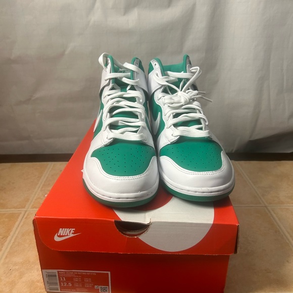 Nike dunk high white stadium green size 11 men - Picture 4 of 6